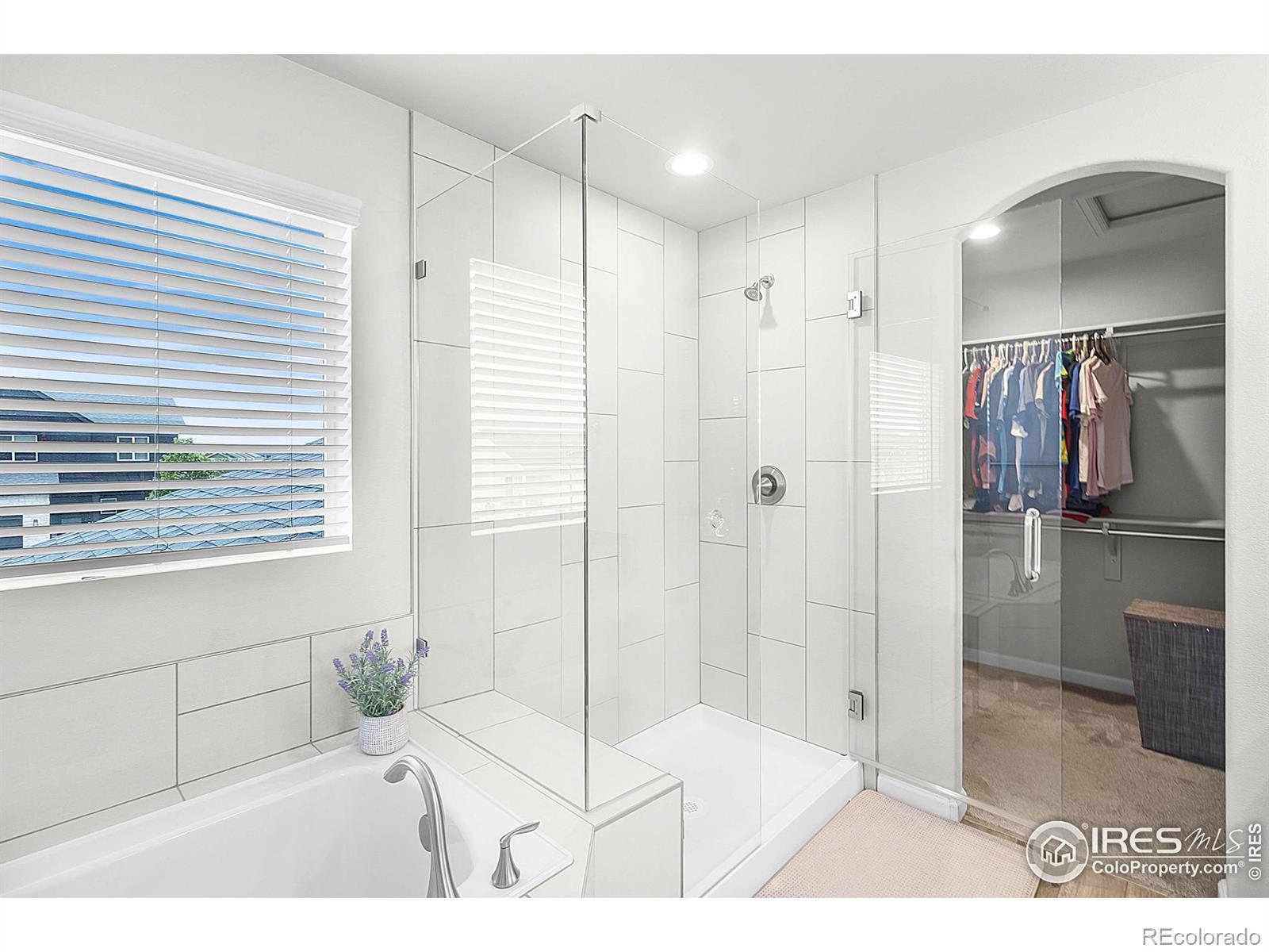 290 Sutherland Drive