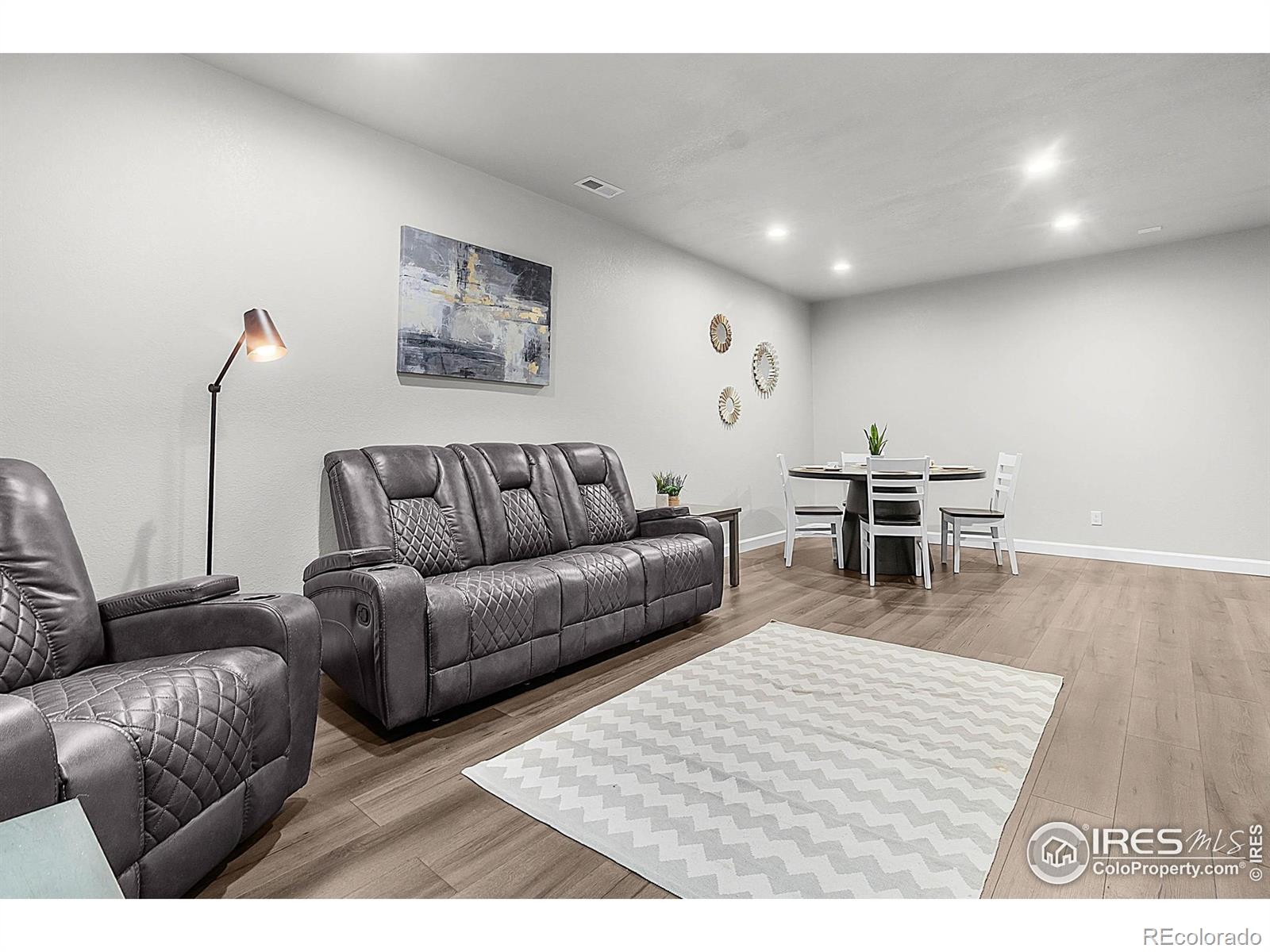 290 Sutherland Drive