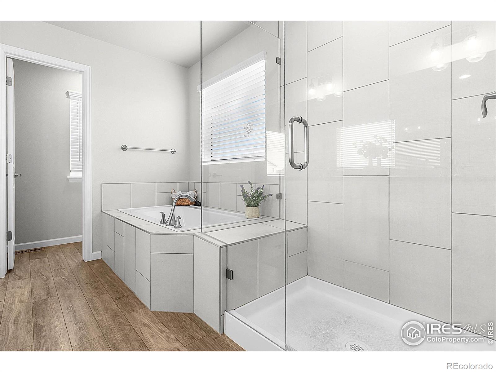 290 Sutherland Drive