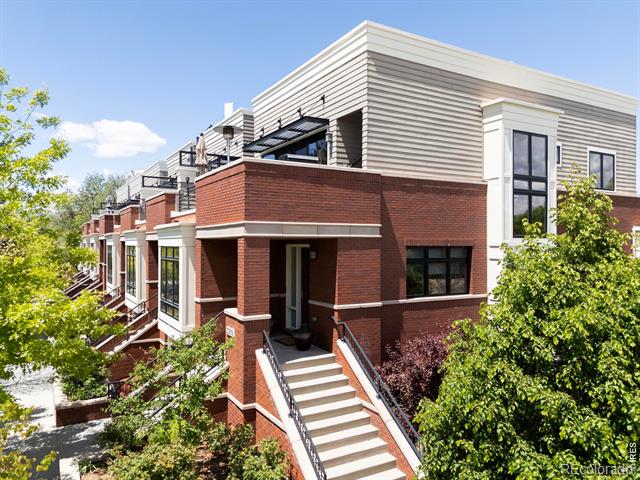 309 N Howes Street