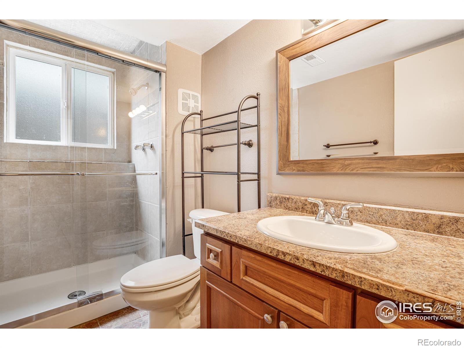 2213 Hiawatha Court