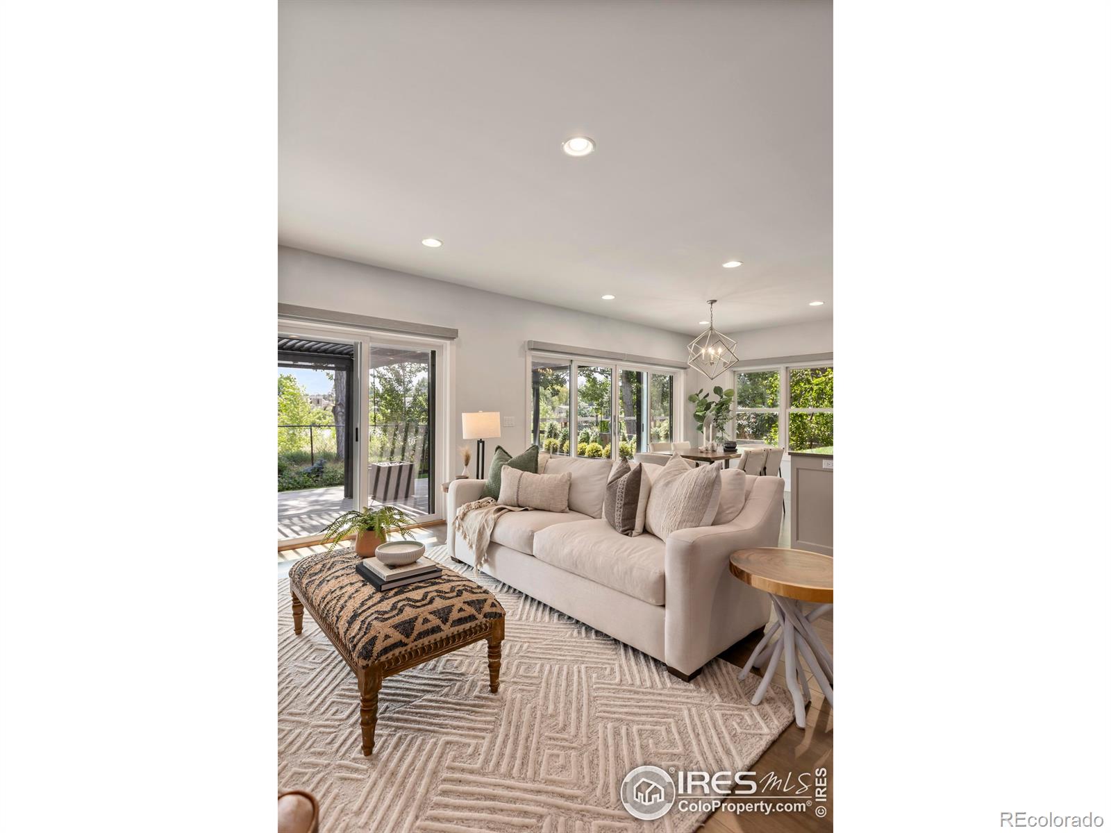 717 Peregoy Farms Way