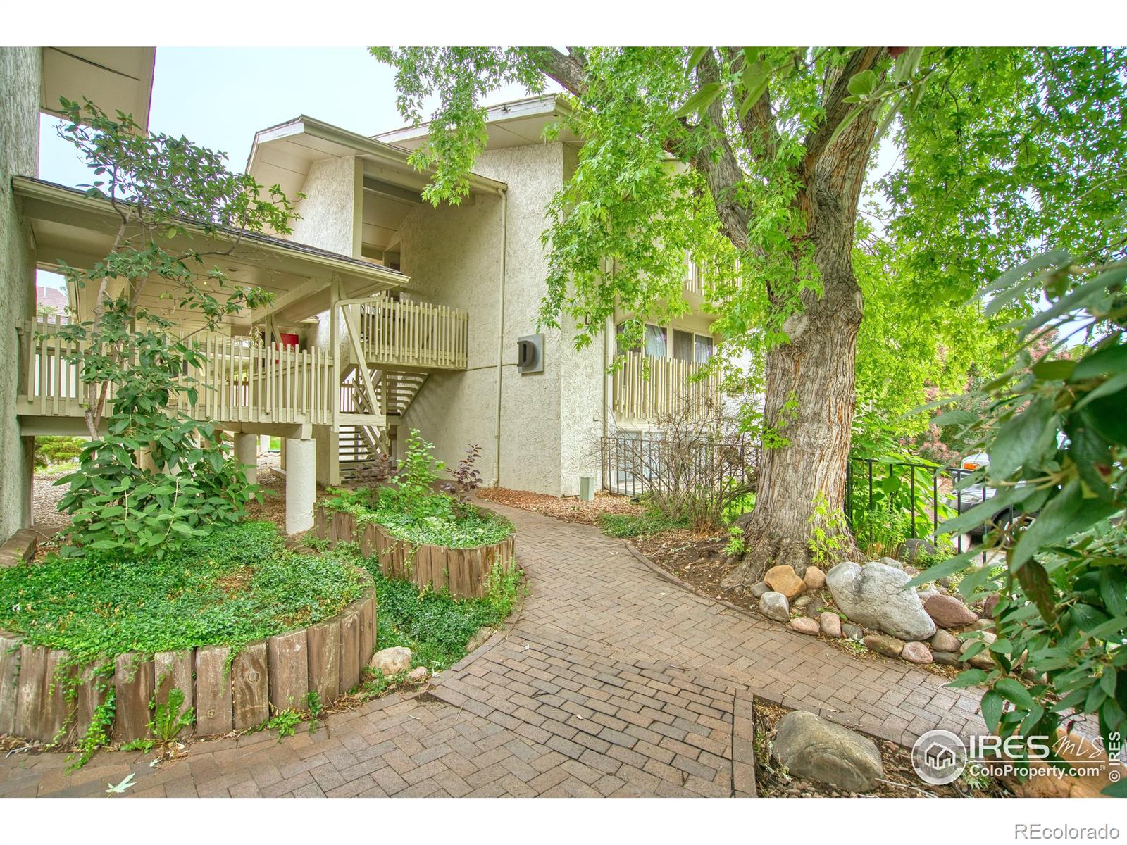 2707 Valmont Road Unit: 304