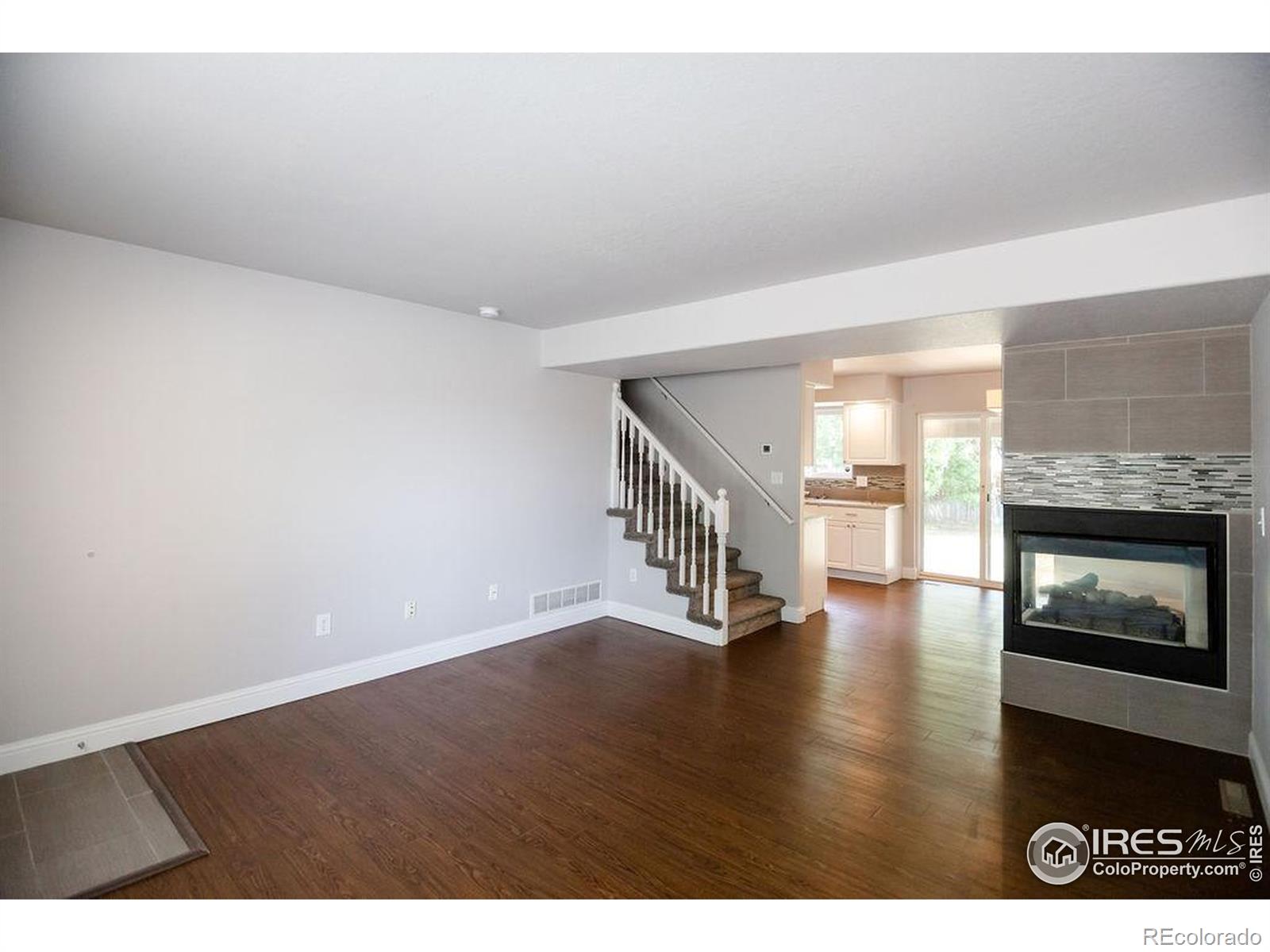 2032 Glenmoor Drive