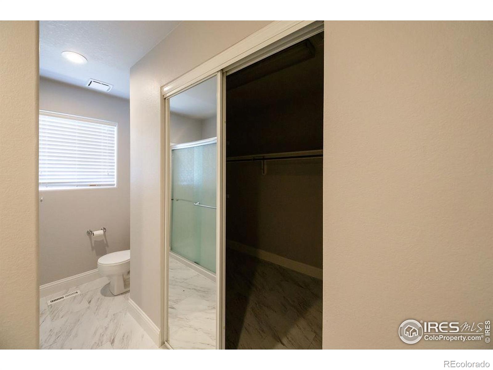 2032 Glenmoor Drive
