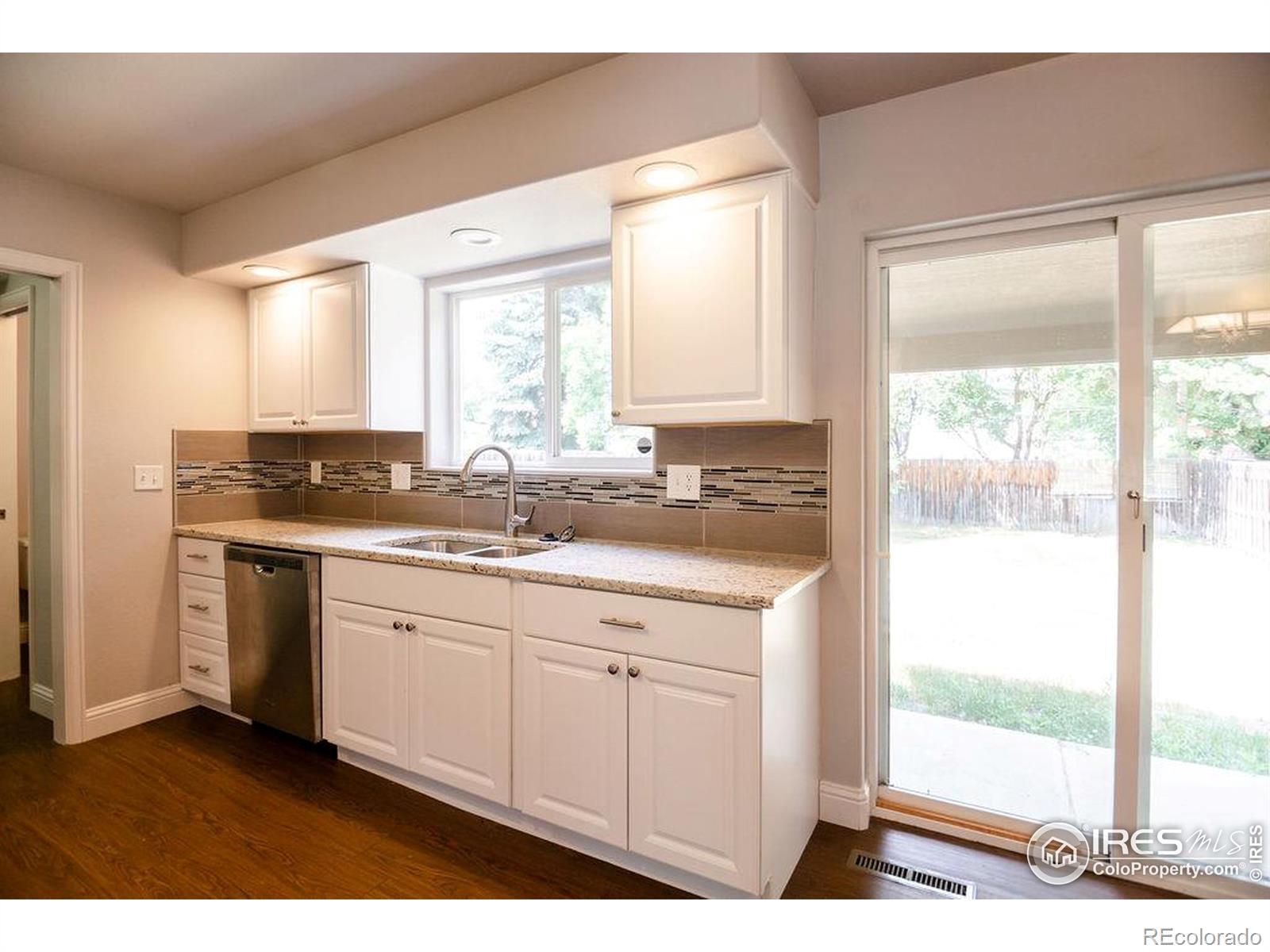 2032 Glenmoor Drive