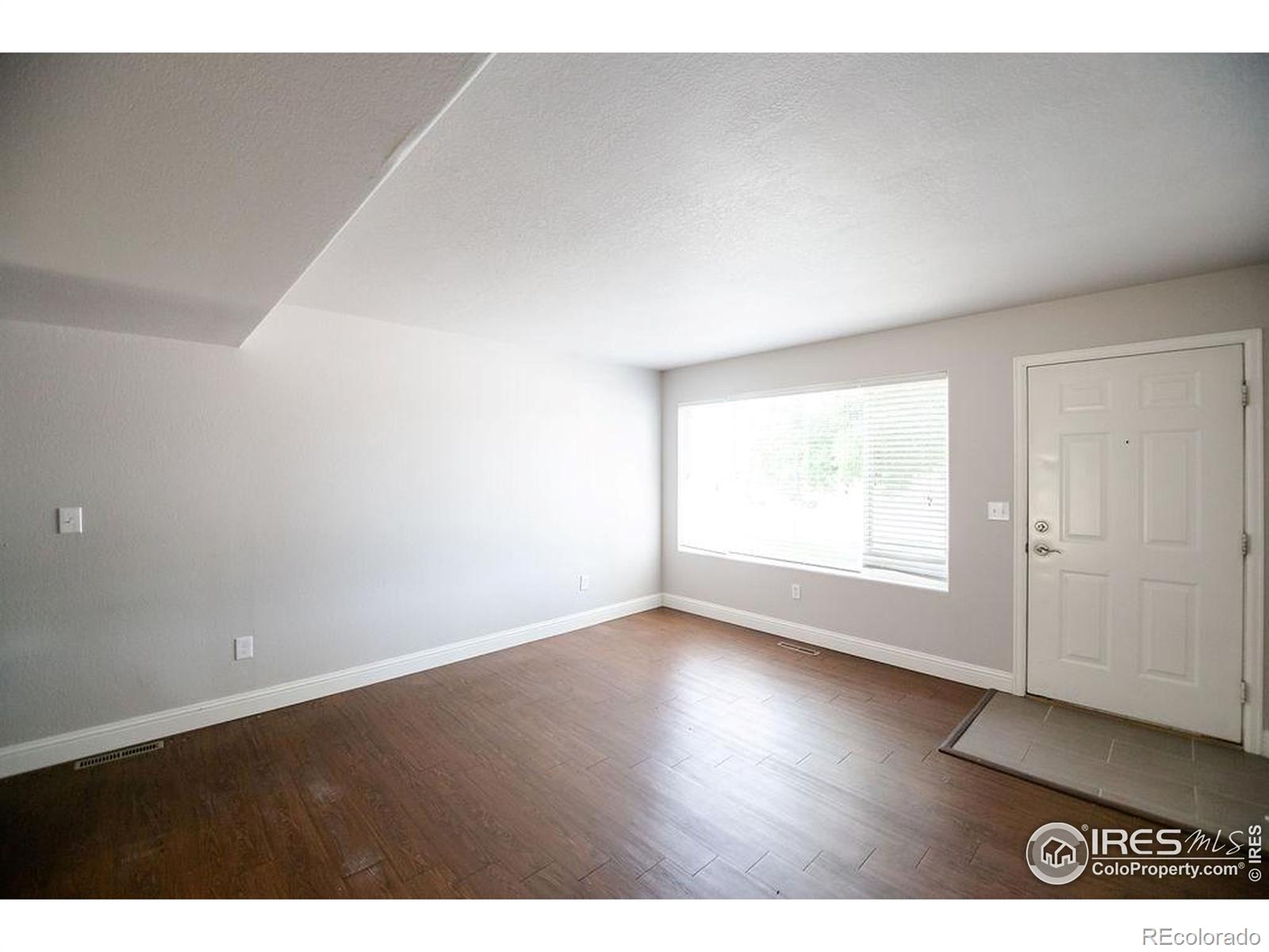 2032 Glenmoor Drive