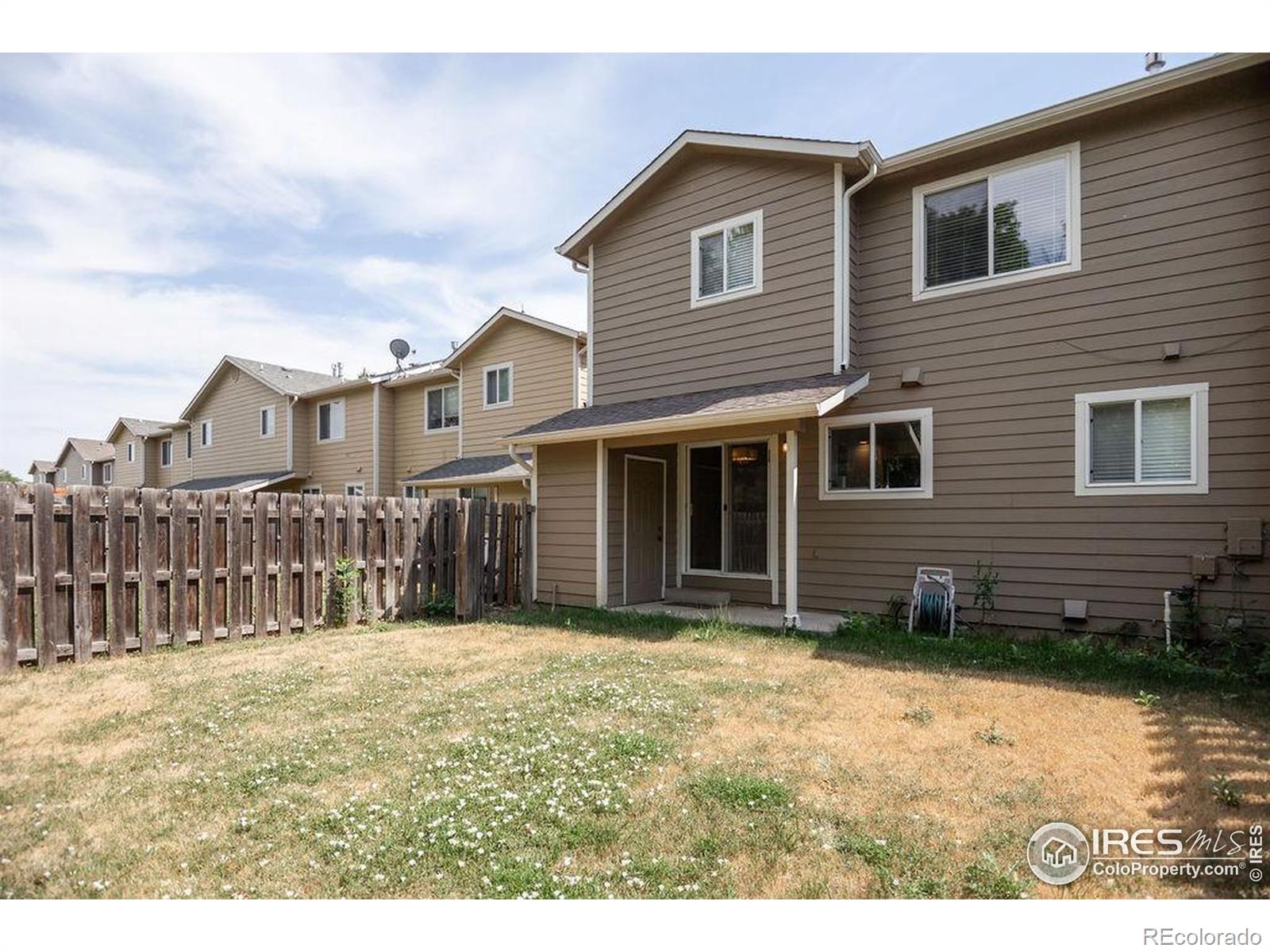 2032 Glenmoor Drive