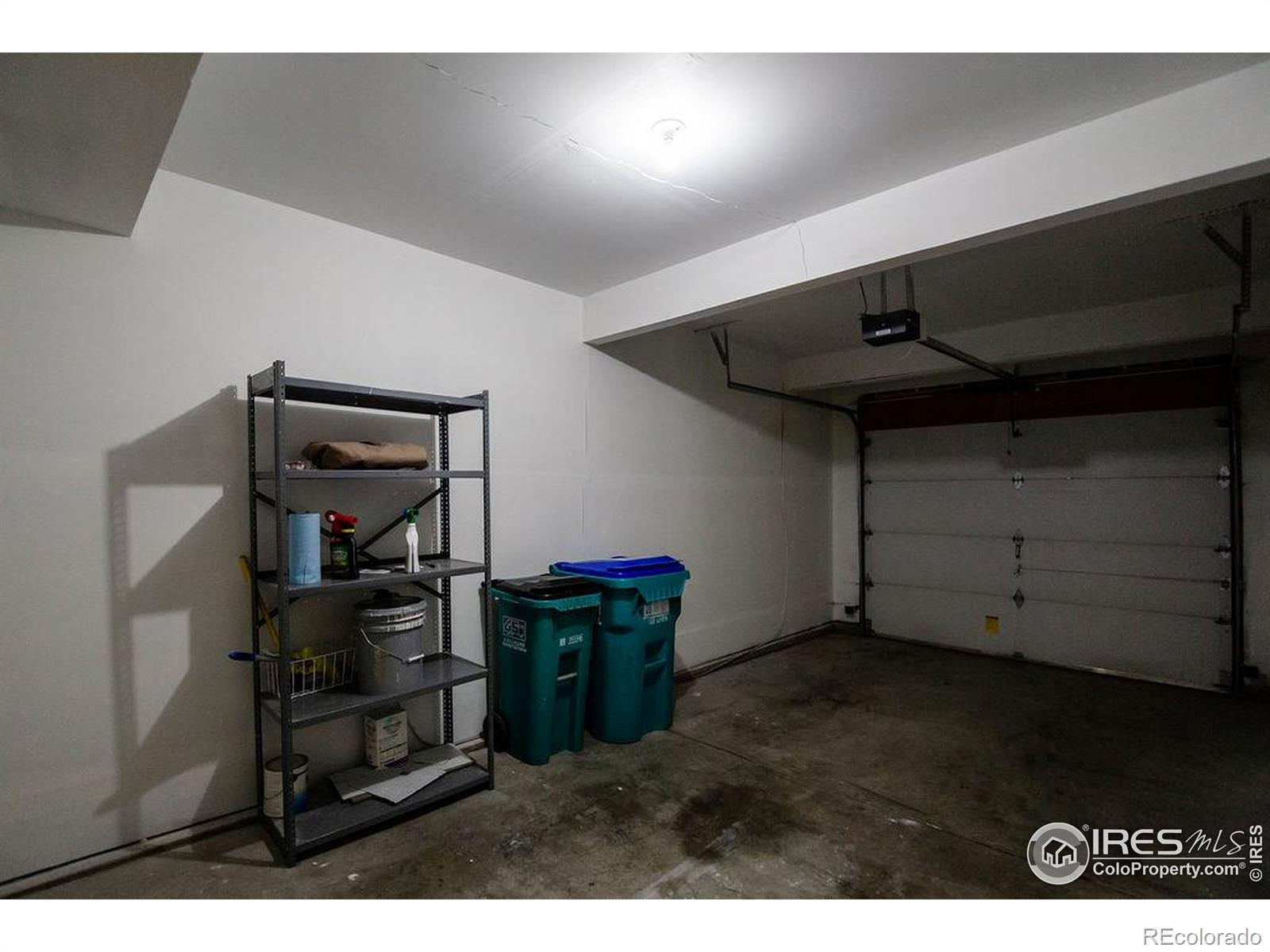 2032 Glenmoor Drive