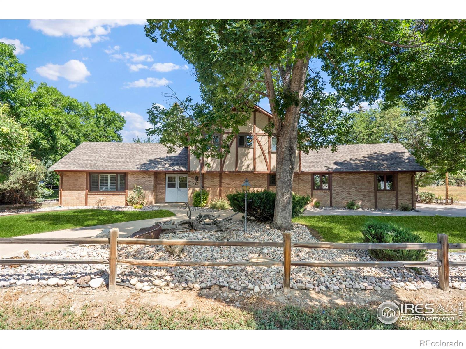 1132 Country Club Road