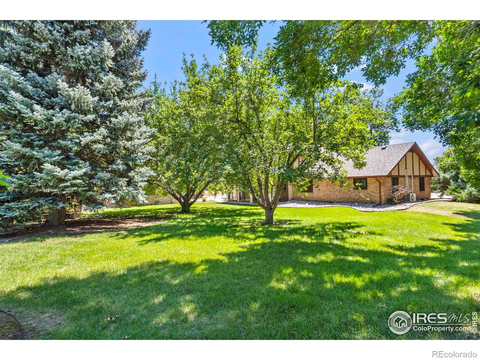 1132 Country Club Road