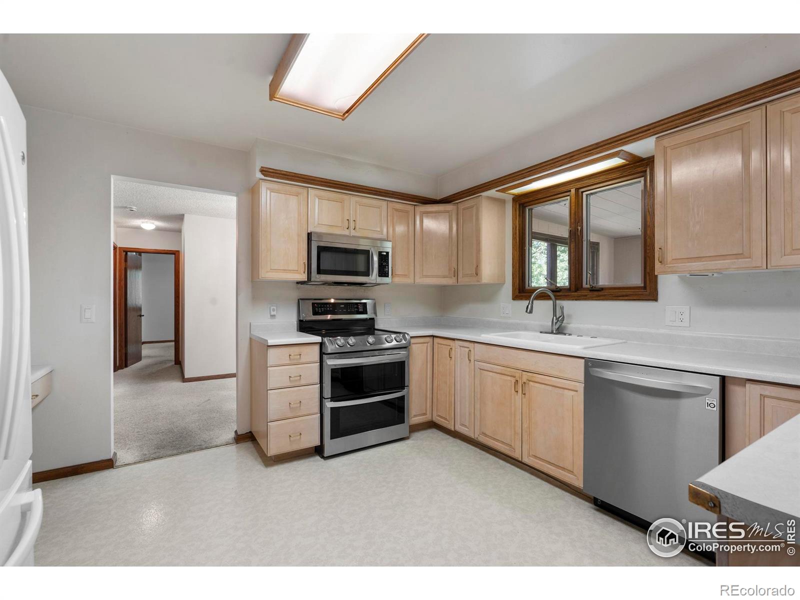 1132 Country Club Road