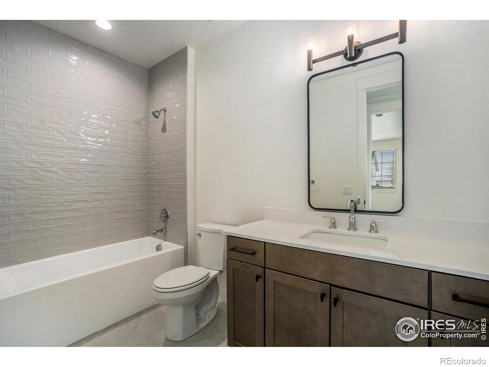 3045 E Trilby Road Unit: B-10