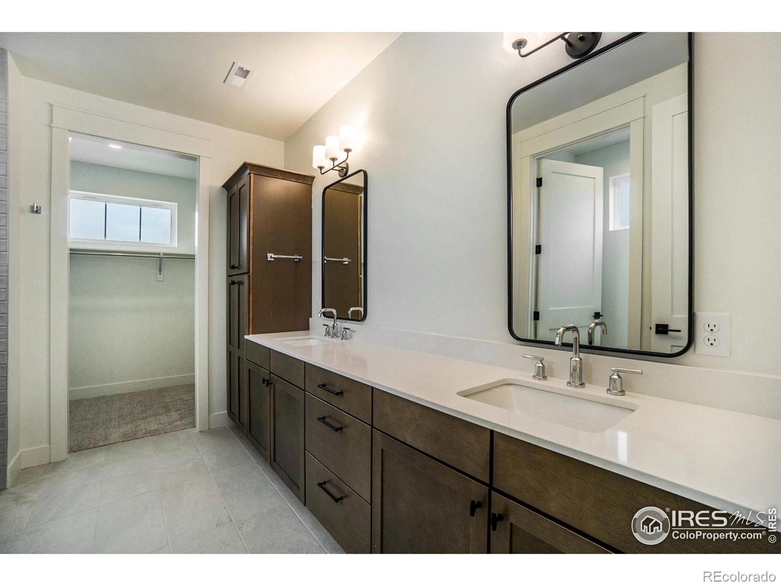 3045 E Trilby Road Unit: B-10