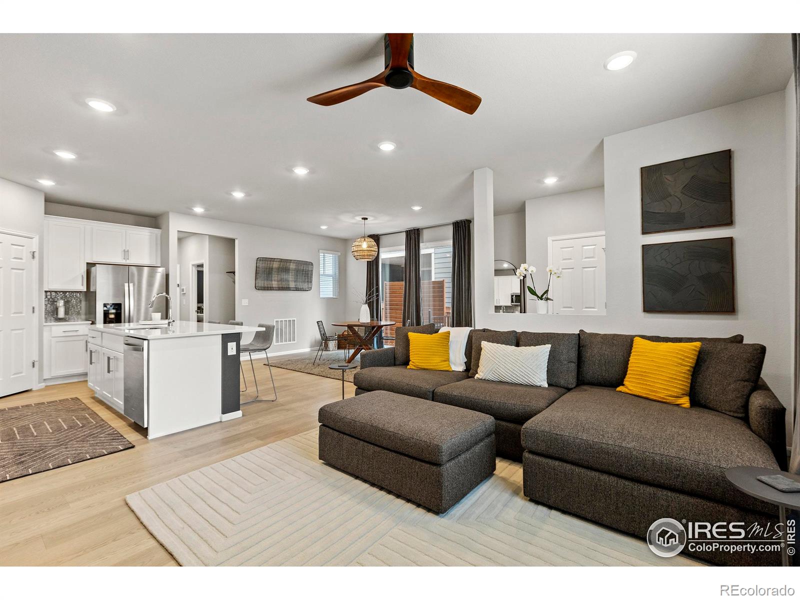239 E 4th Street