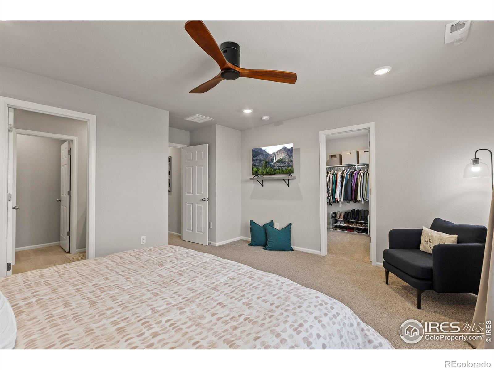 239 E 4th Street