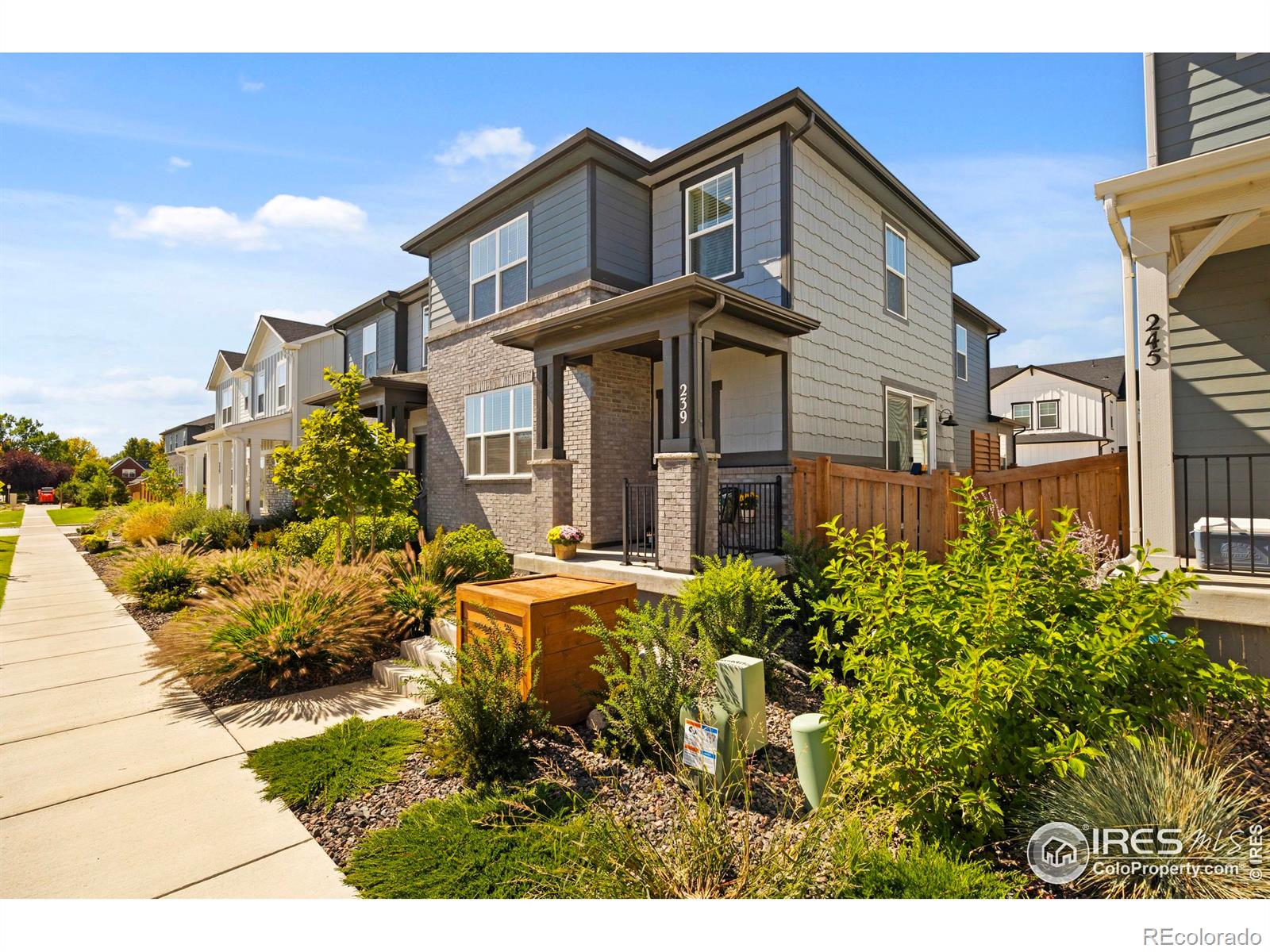 239 E 4th Street