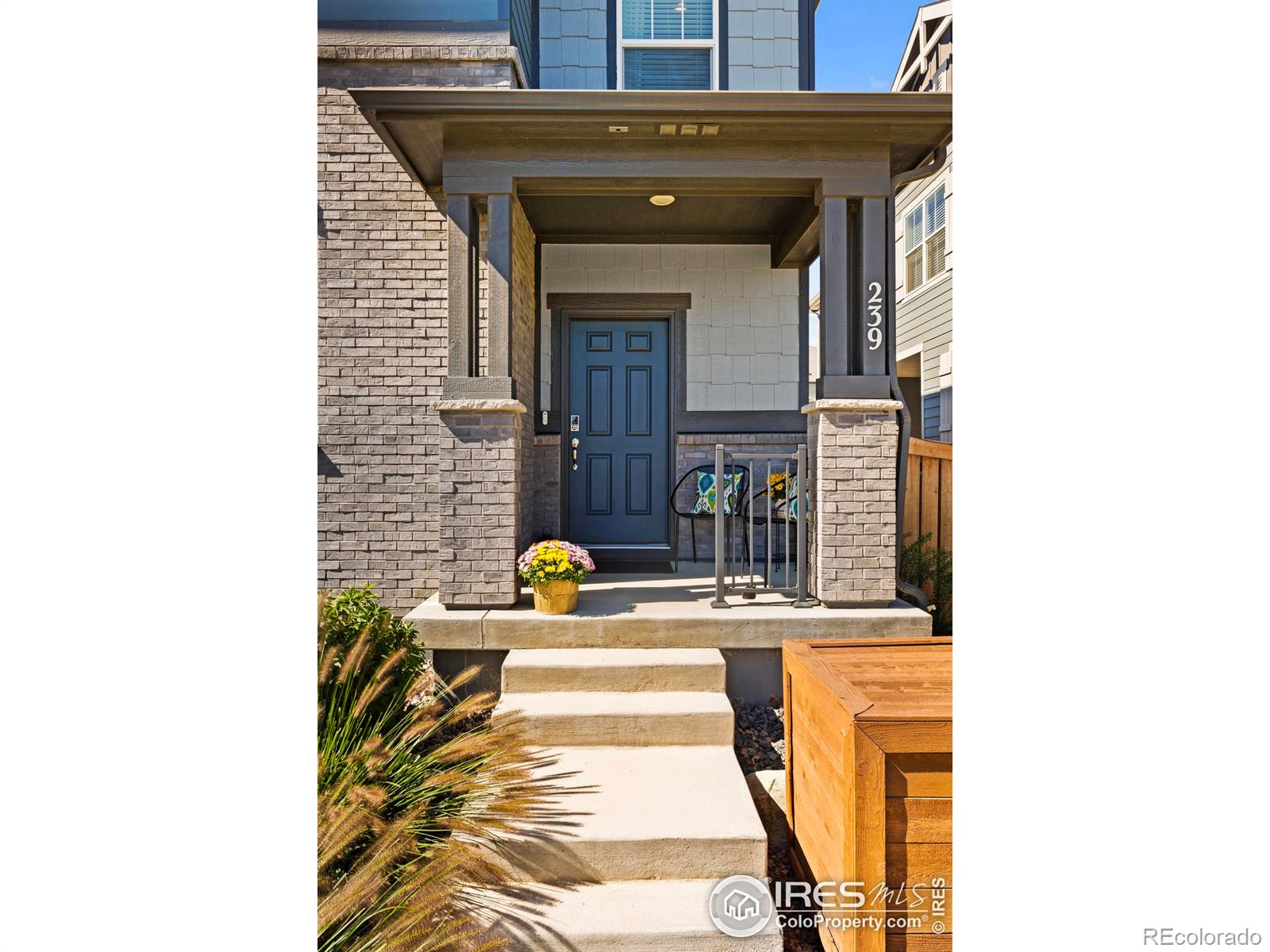 239 E 4th Street