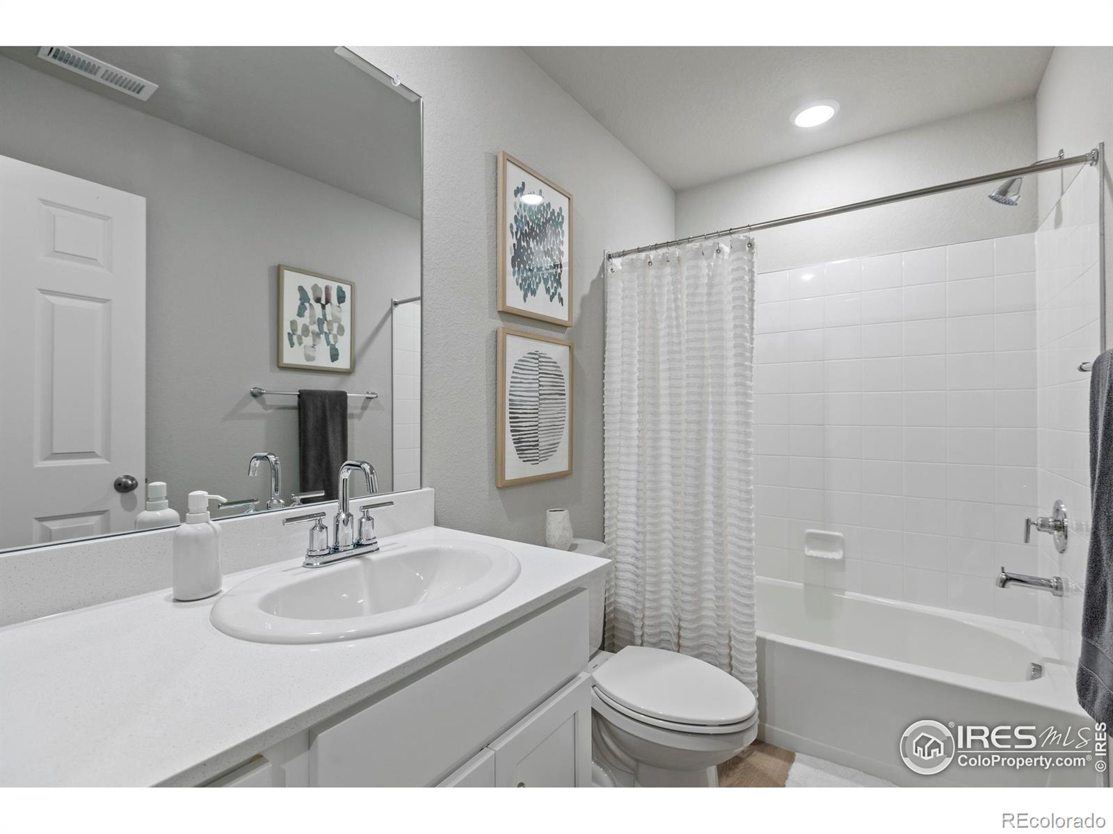 239 E 4th Street