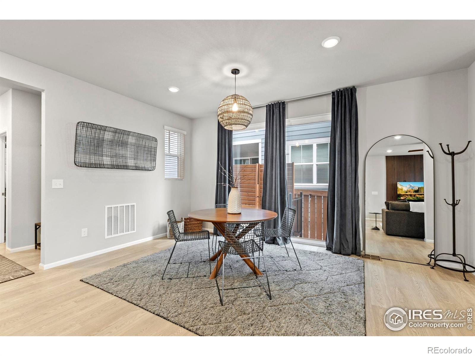 239 E 4th Street