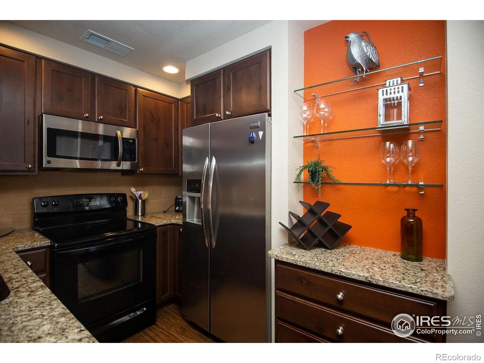 220 Willow Street Unit: 202