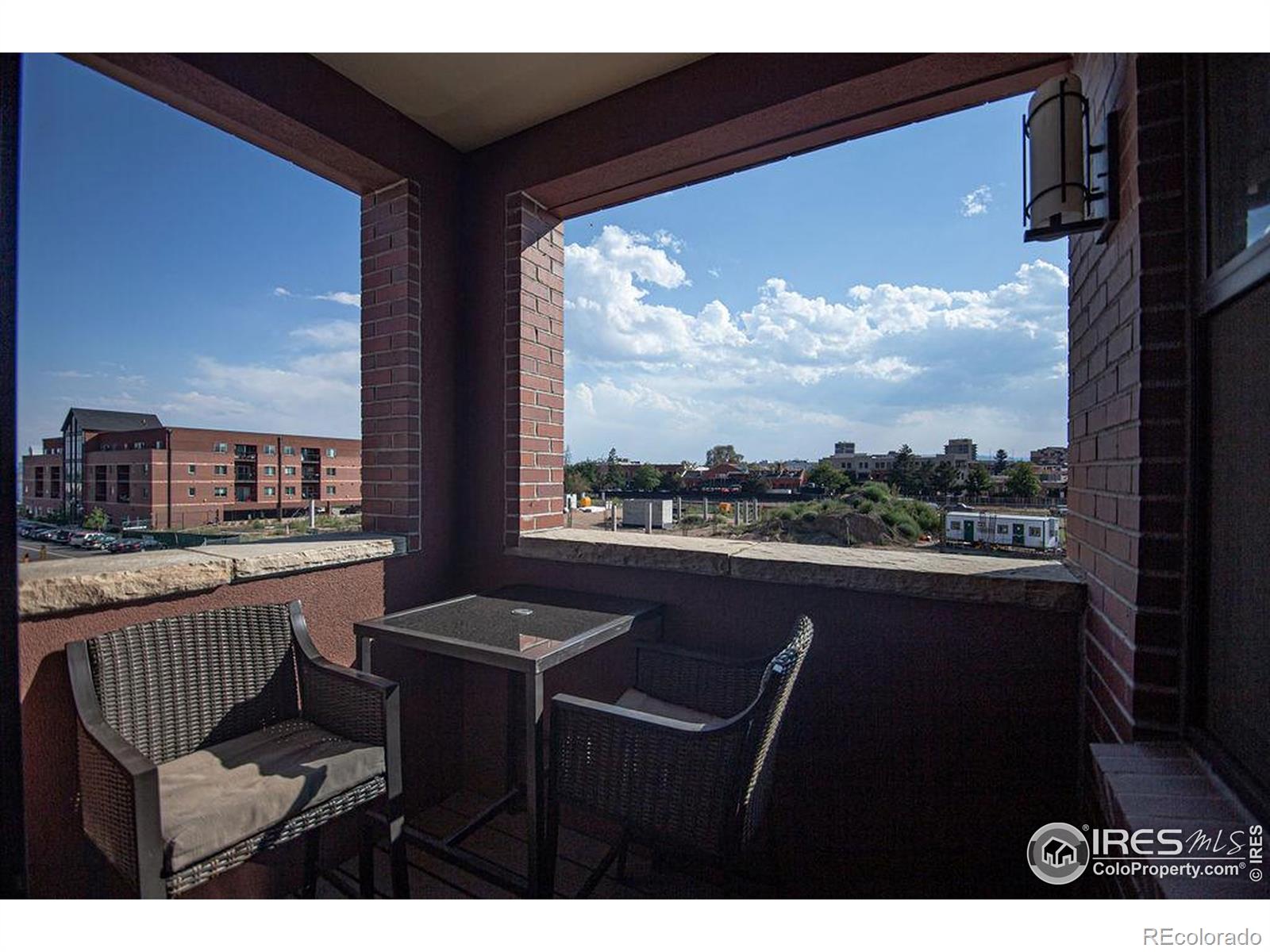 220 Willow Street Unit: 202