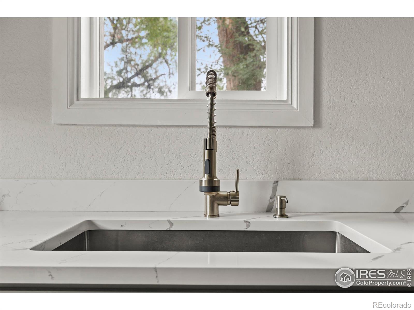 1550 N Jefferson Avenue