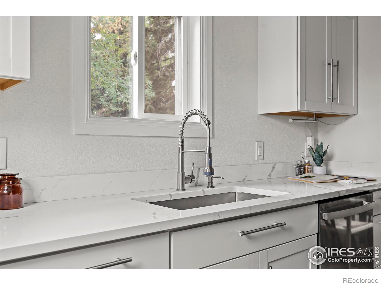 1550 N Jefferson Avenue