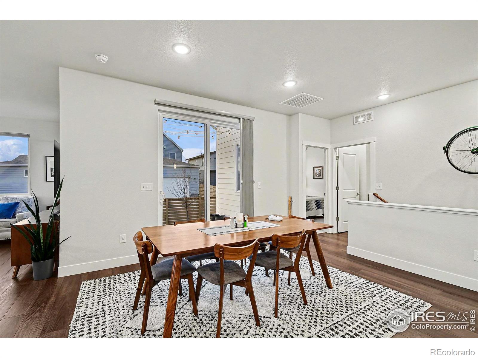 5910 Rendezvous Parkway