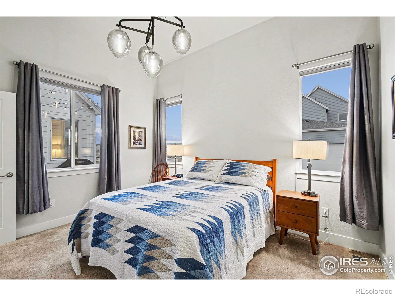 5910 Rendezvous Parkway