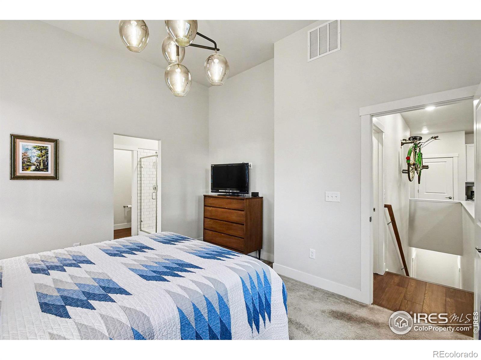 5910 Rendezvous Parkway