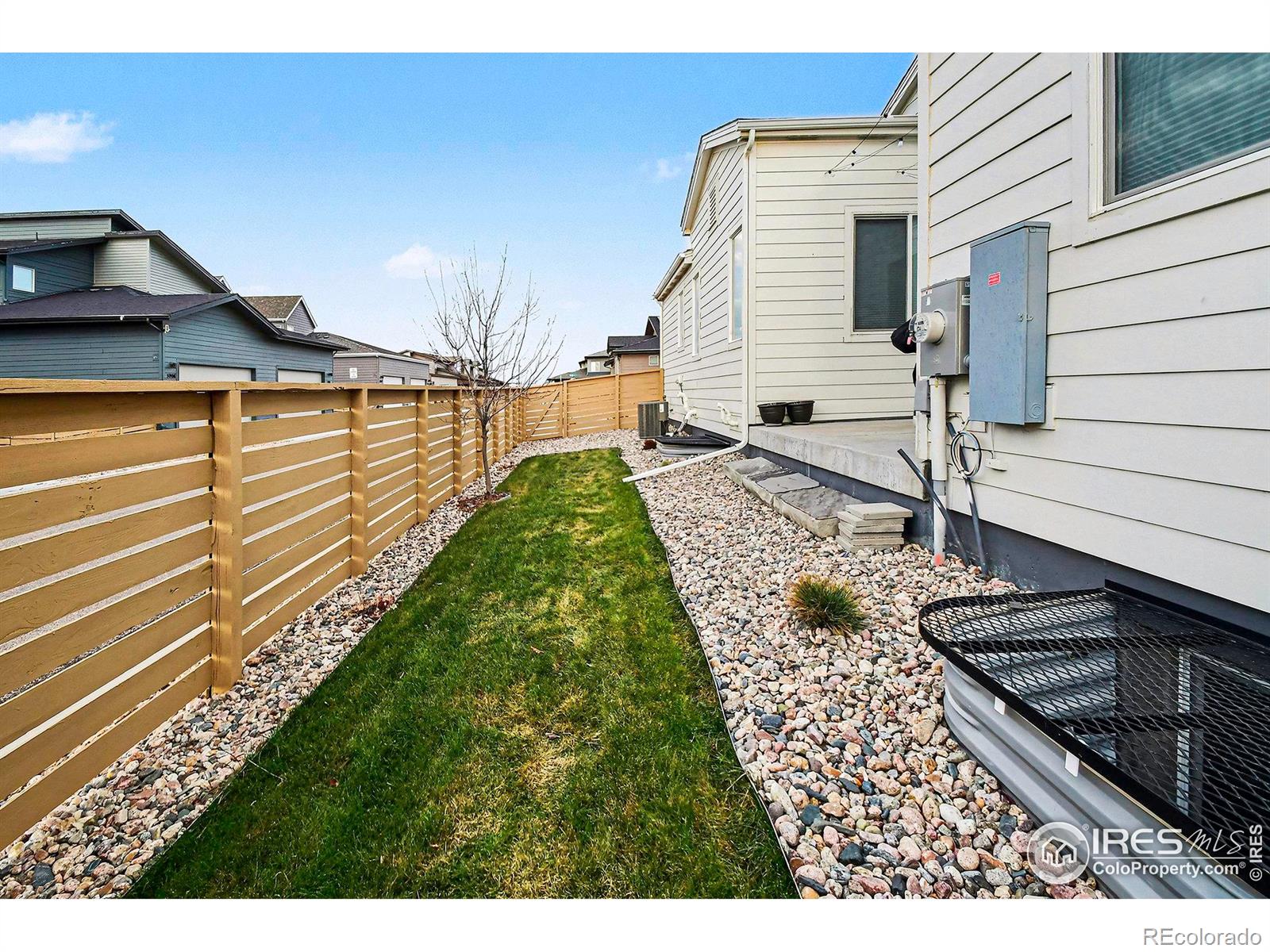 5910 Rendezvous Parkway