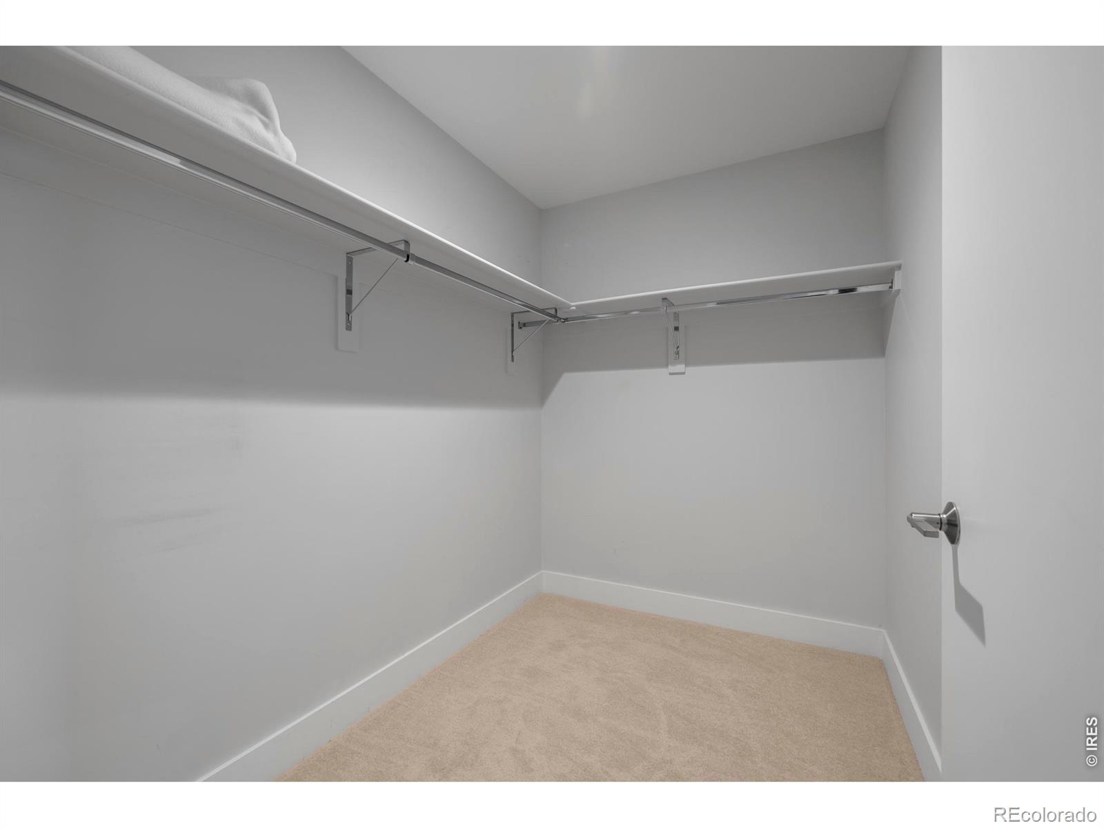 2718 Pine Street Unit: 301