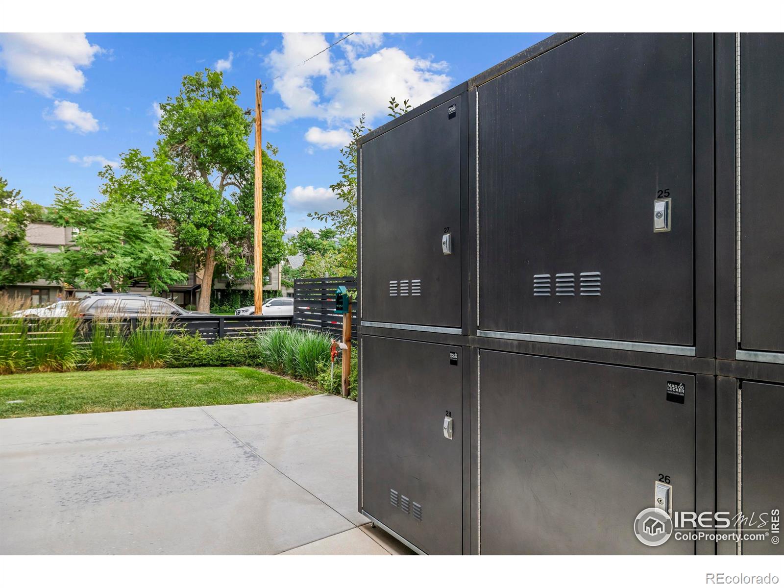 2718 Pine Street Unit: 301