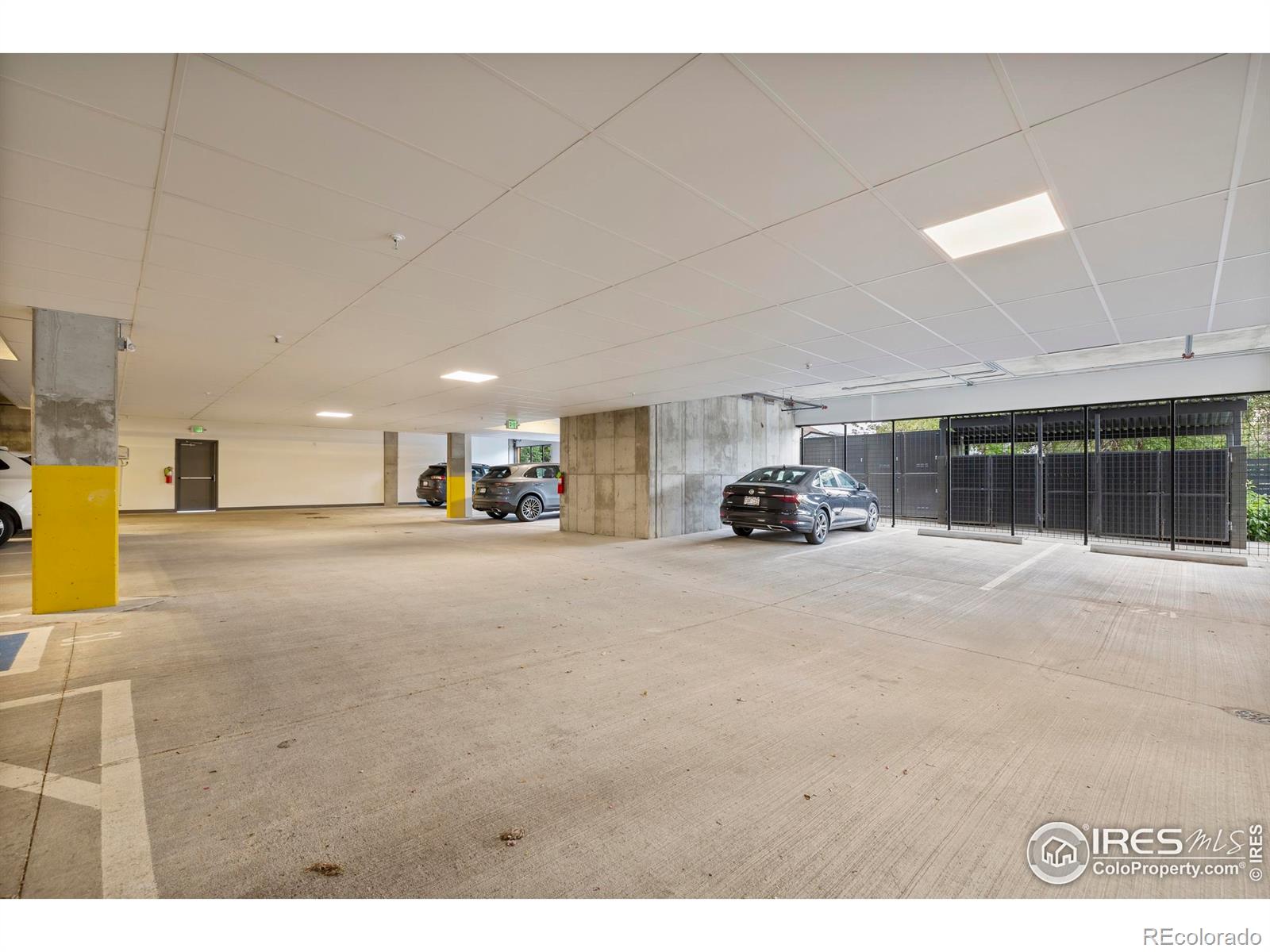 2718 Pine Street Unit: 301