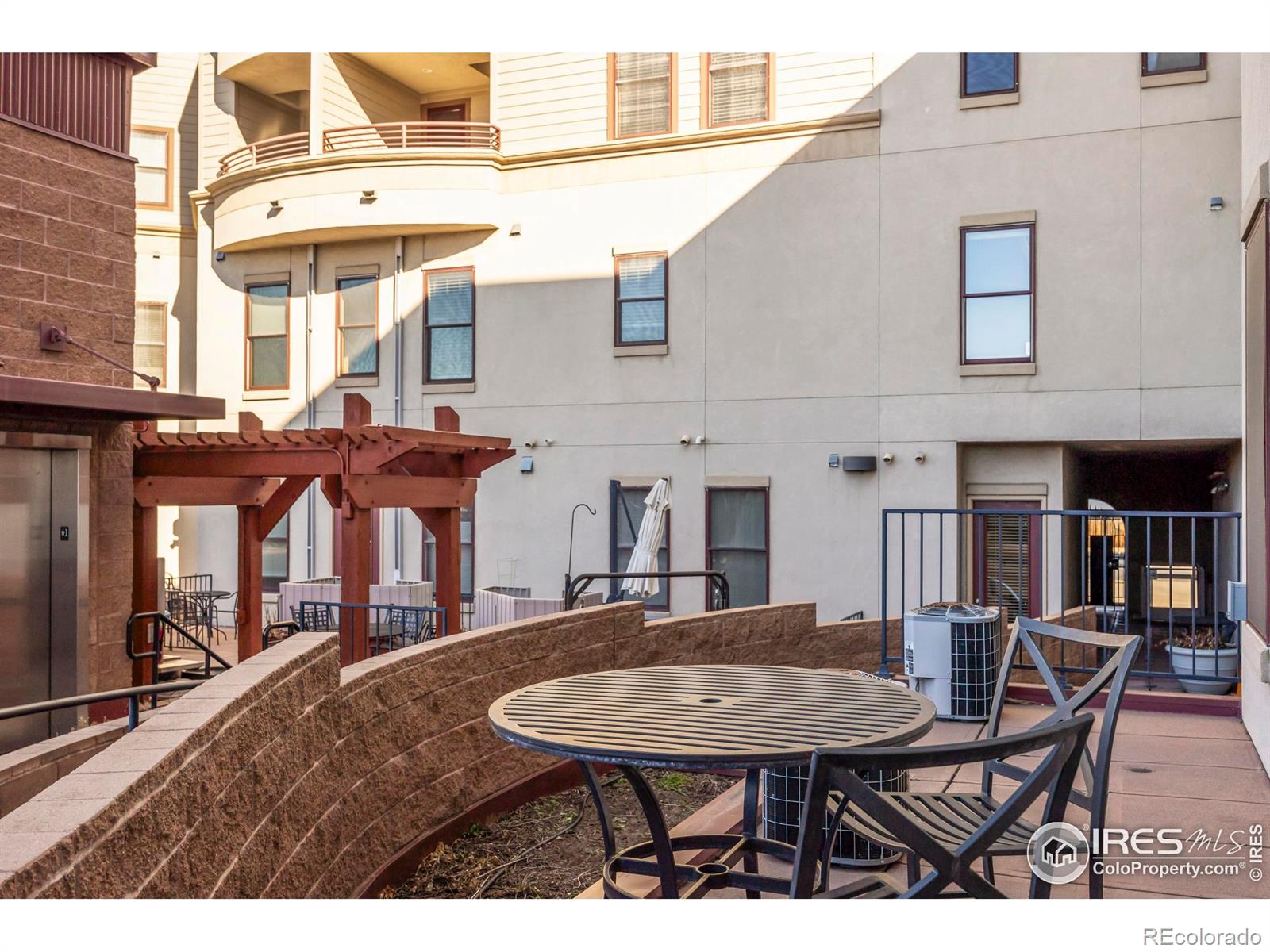 261 Pine Street Unit: 102