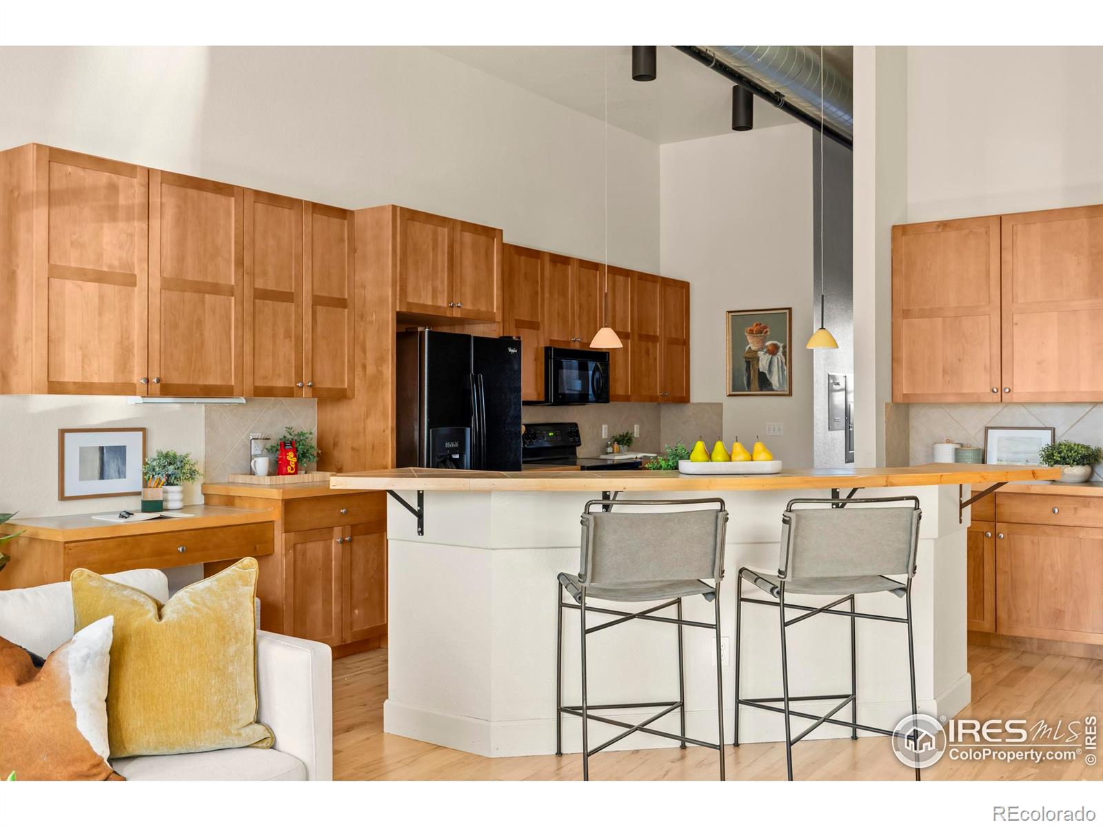 261 Pine Street Unit: 102