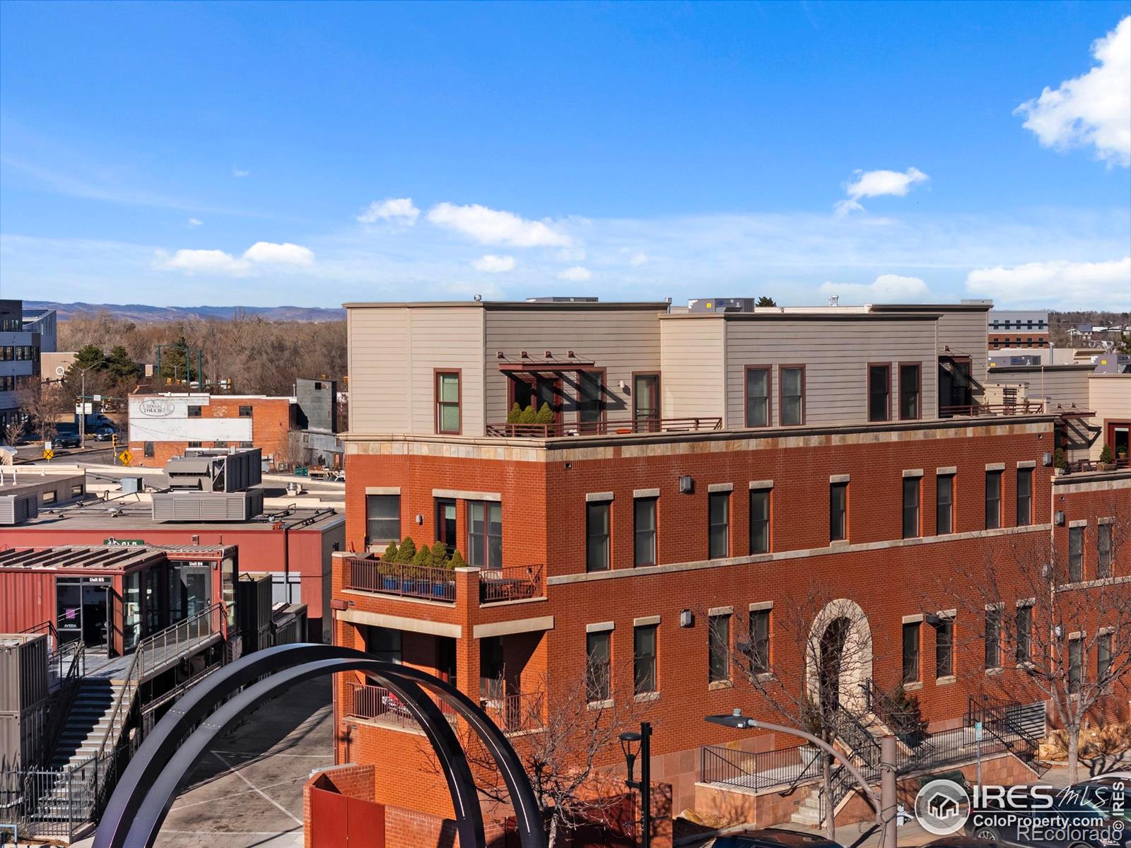 261 Pine Street Unit: 102