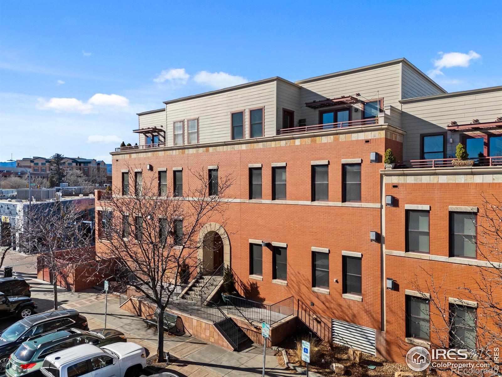 261 Pine Street Unit: 102