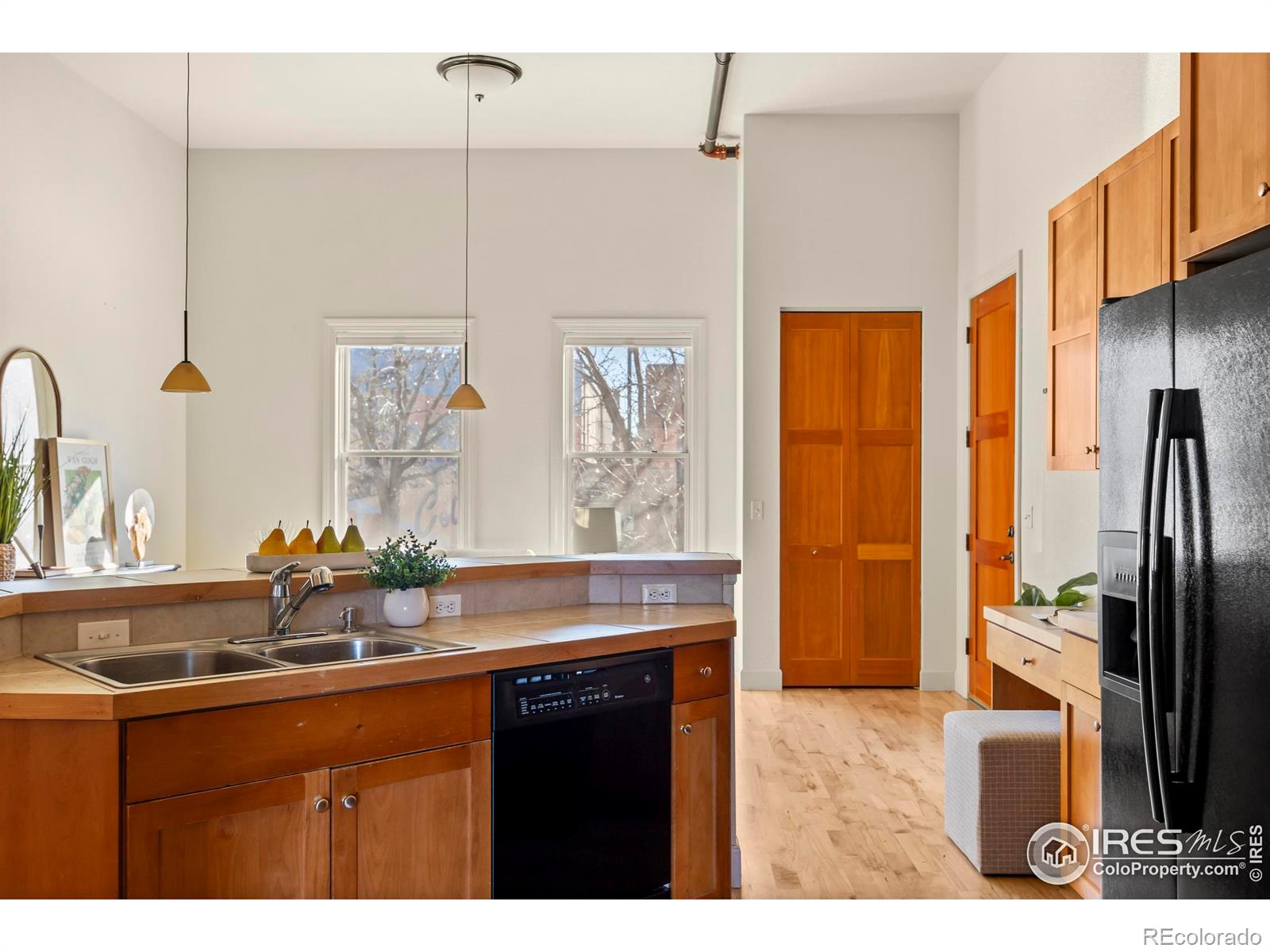 261 Pine Street Unit: 102