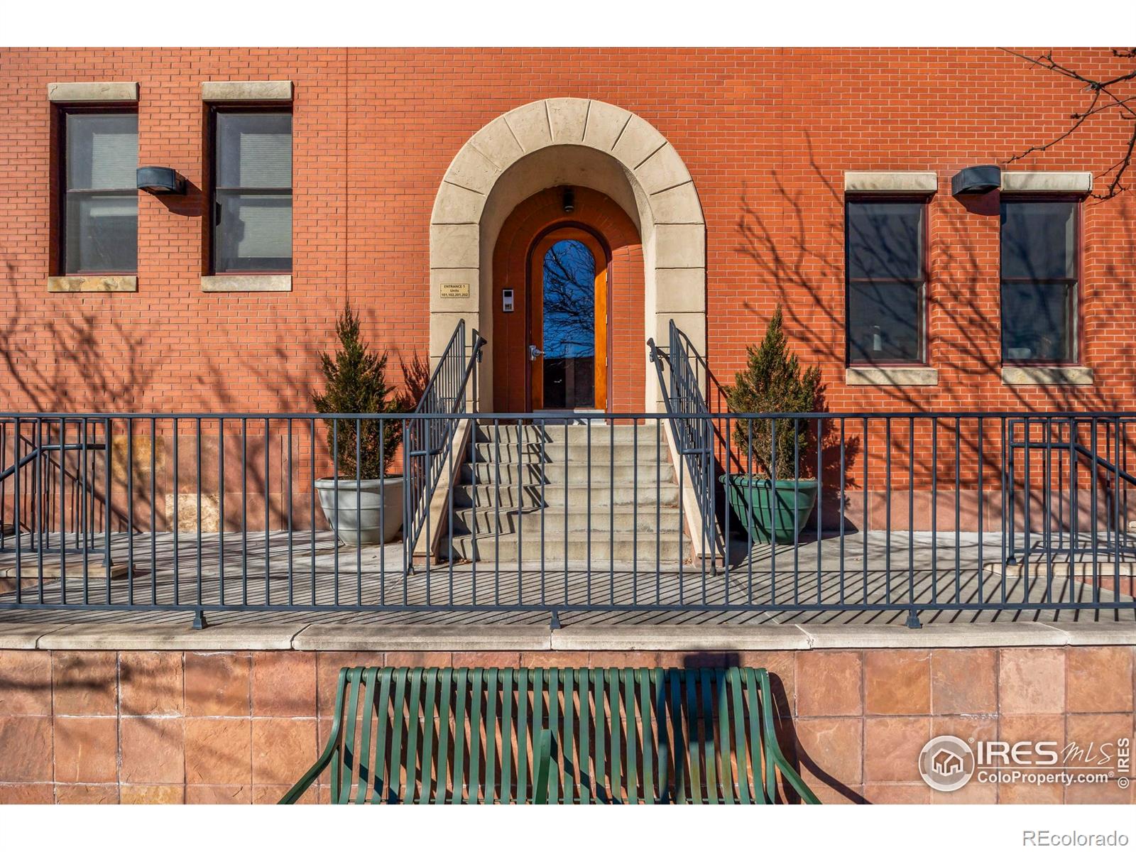 261 Pine Street Unit: 102