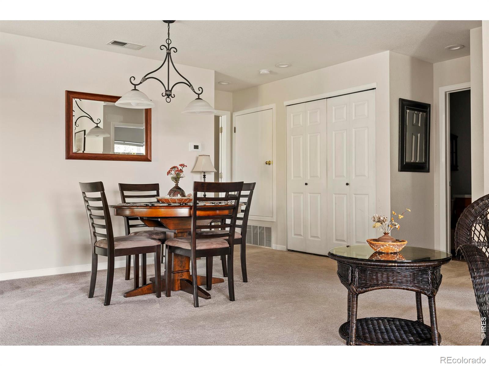 5225 White Willow Drive Unit: Q220