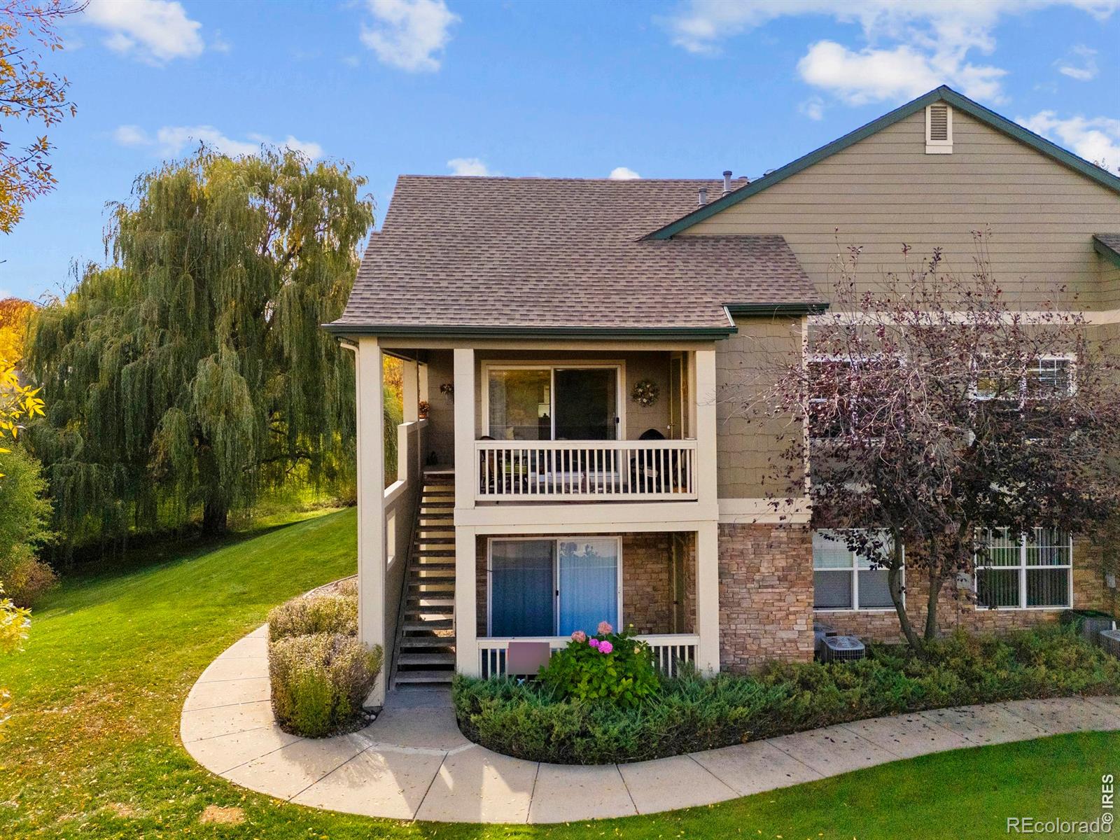 5225 White Willow Drive Unit: Q220