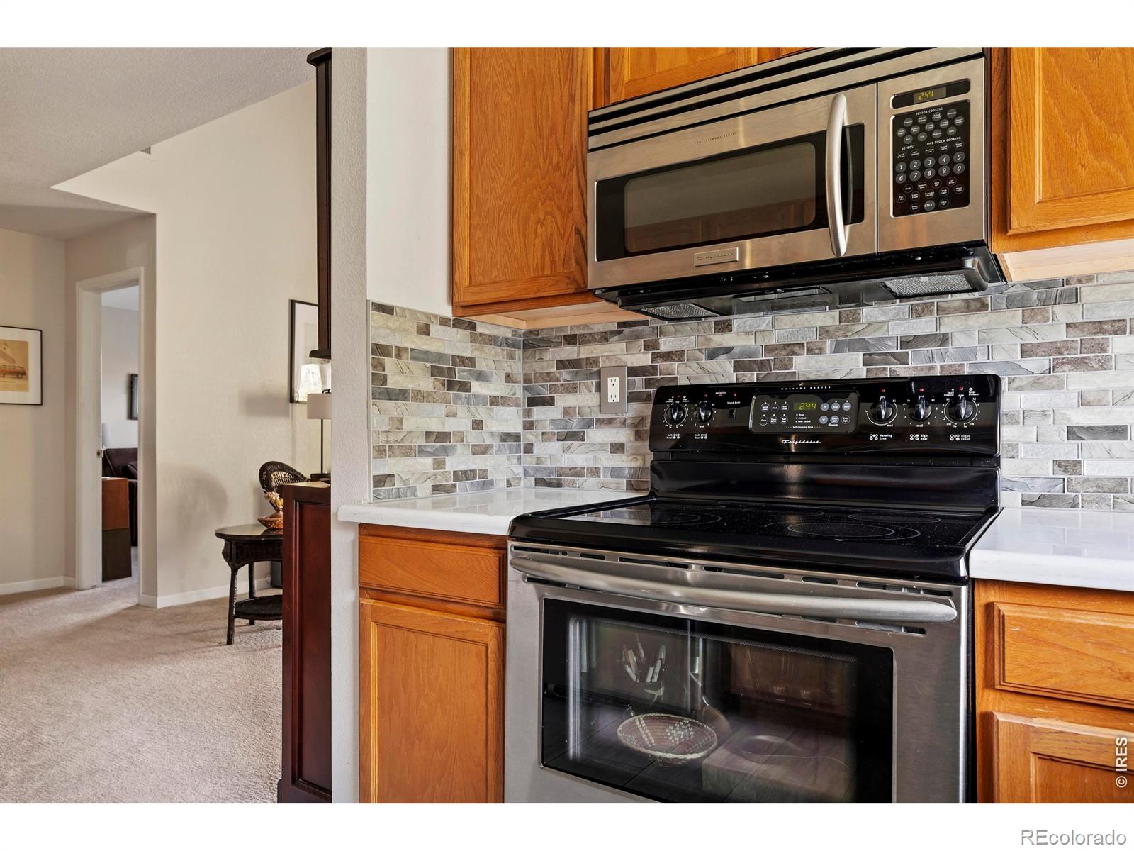 5225 White Willow Drive Unit: Q220