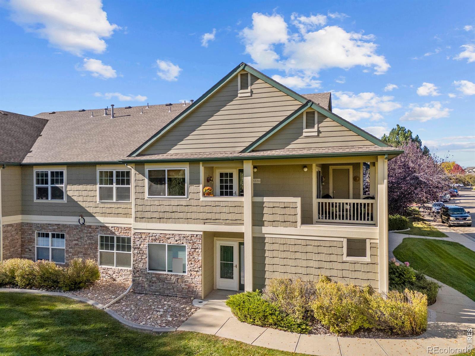 5225 White Willow Drive Unit: Q220