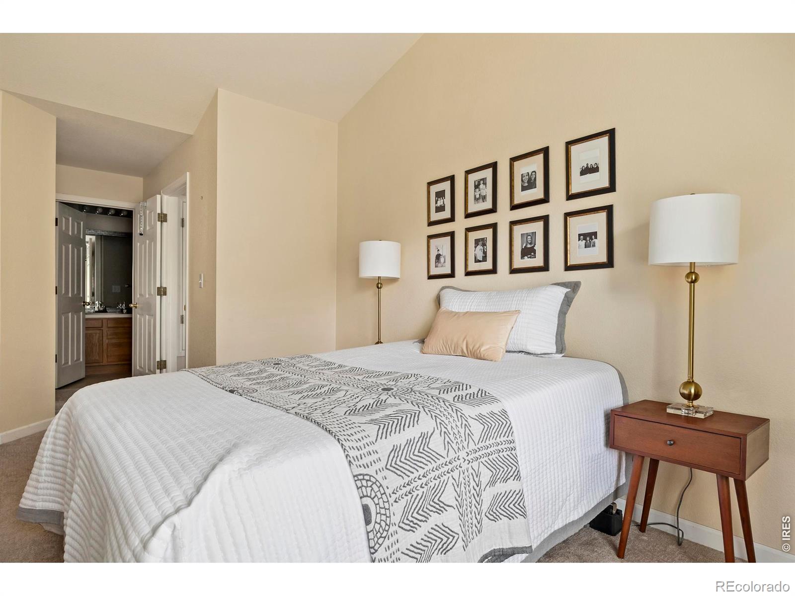 5225 White Willow Drive Unit: Q220