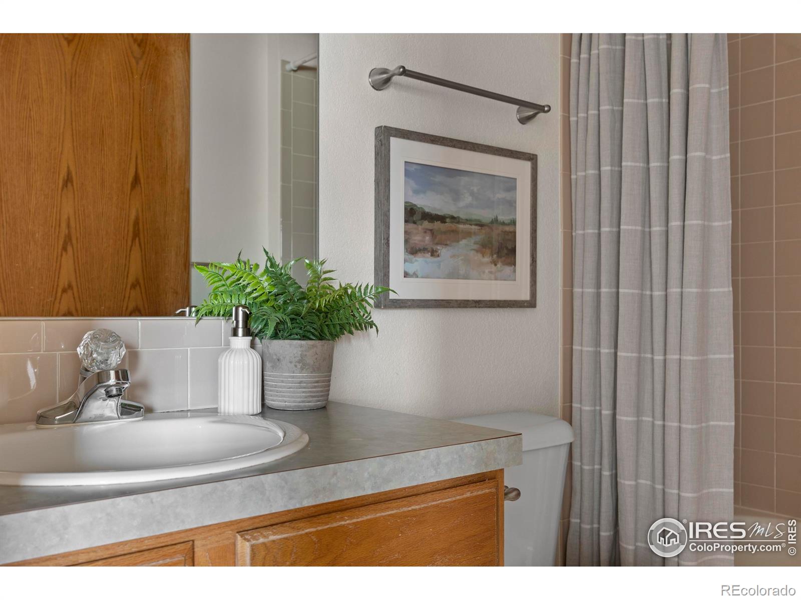 2384 Hampstead Drive