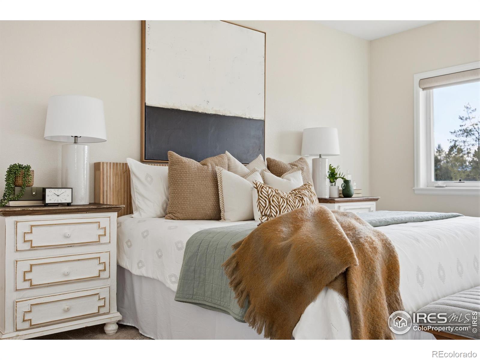 10443 Sunlight Drive