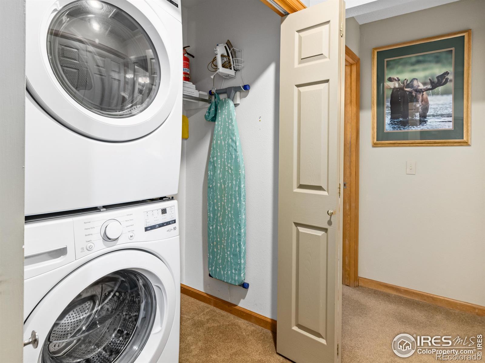 525 Fall River Lane Unit: 4
