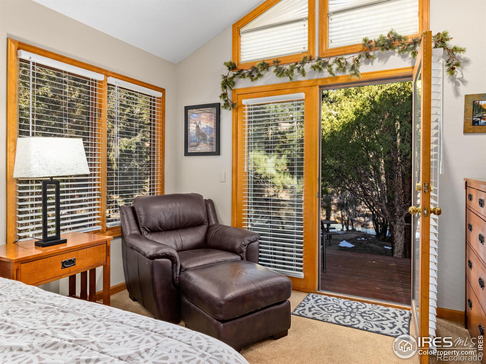 525 Fall River Lane Unit: 4